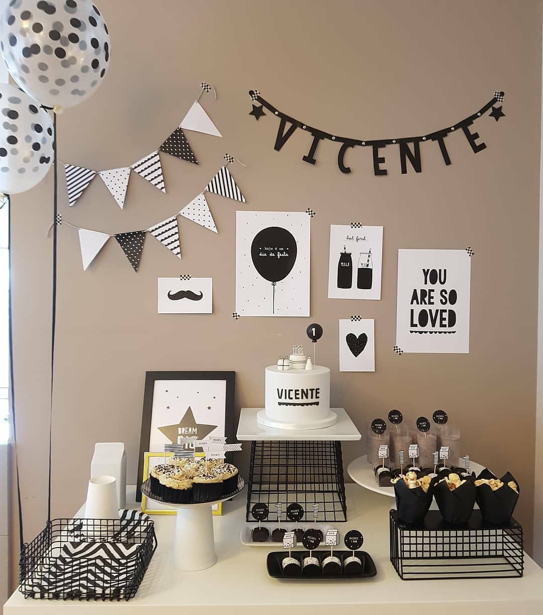 decoração DIY simples com itens feitos à mão para festa minimalista