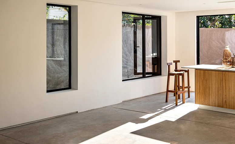 conceito japonês ma aplicado à decoração com ambiente minimalista e amplo espaço vazio.