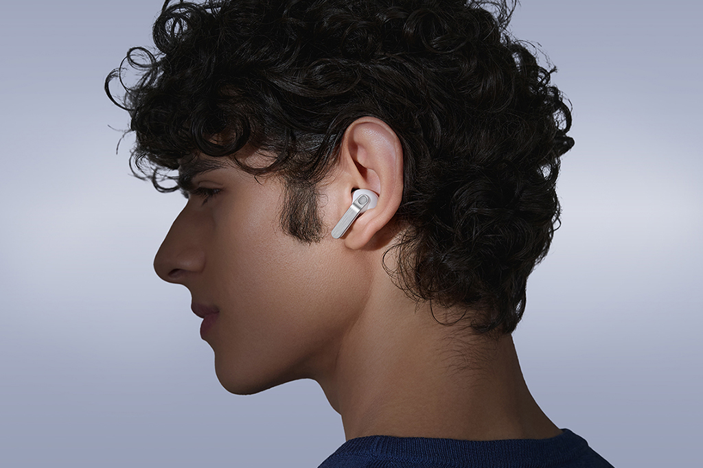 Fotografia do fone do Galaxy Buds4 Pro.