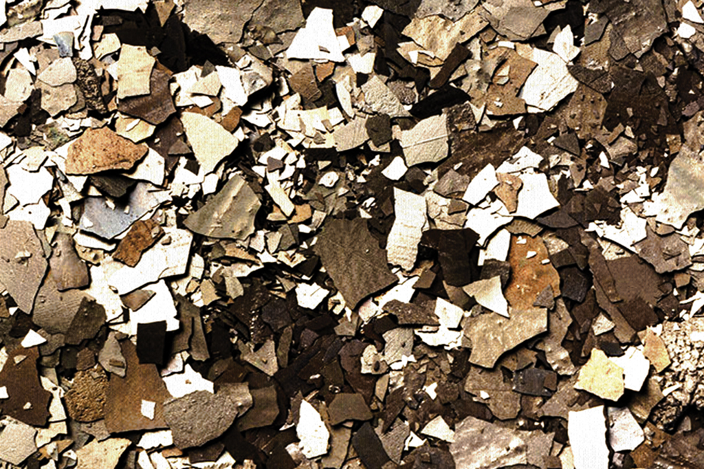 Imagem de lascas de uma liga magnética formada por neodímio, ferro e boro.