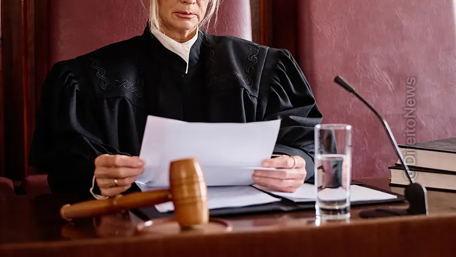 cumprimento lei 152702025 impossivel escreve juiza decisao