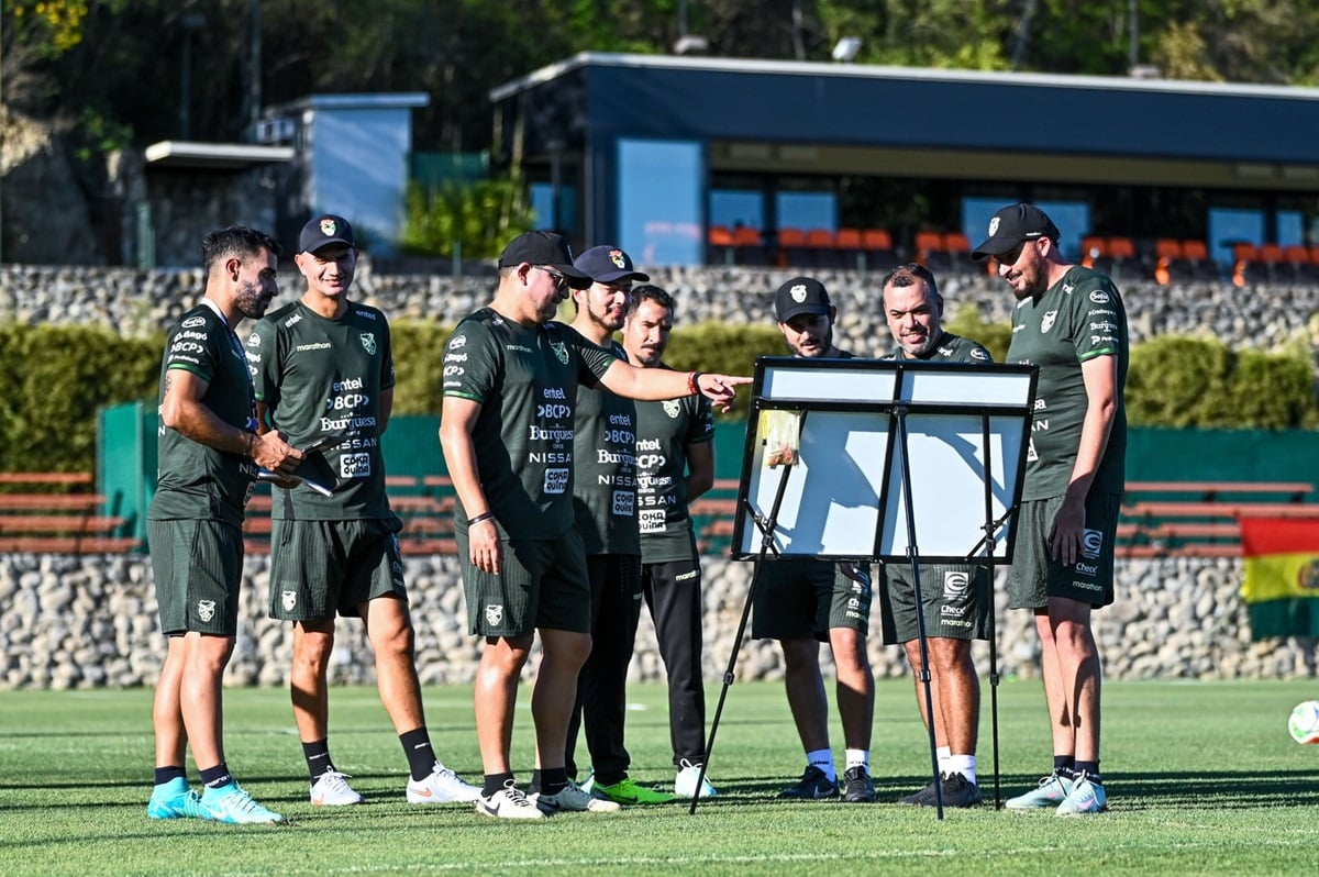 Bolívia x Suriname: onde assistir e escalações da repescagem para a Copa do Mundo 2026. Imagem: Instagram La Verde
