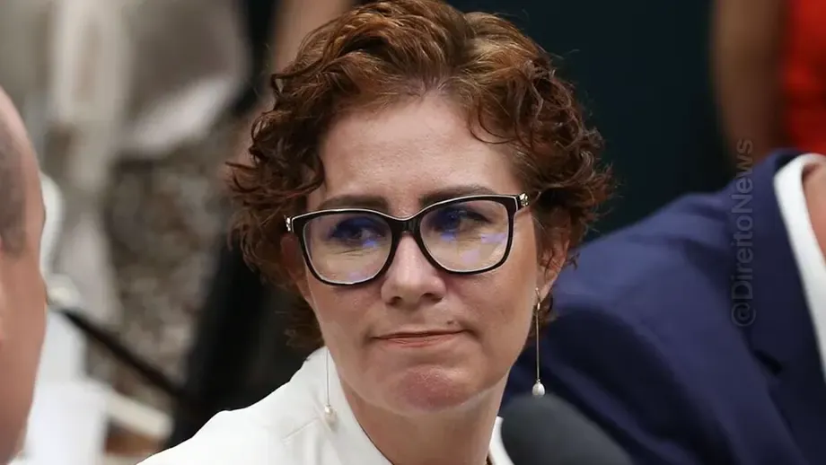 carla zambelli justica italiana decide extradicao exdeputada carla zambelli justica italiana decide extradicao exdeputada