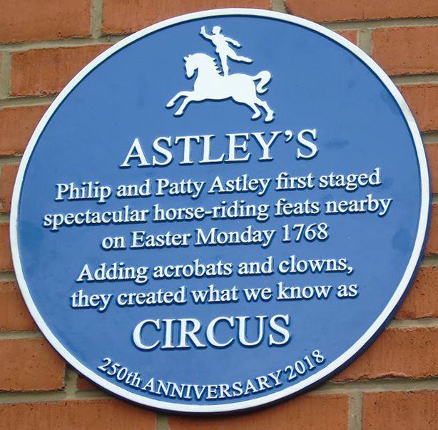 placa-astley