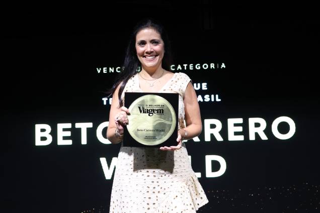 O Beto Carrero World, em Penha, venceu na categoria de Melhor Parque Temático do Brasil e foi representado por Veridiana Corrêa