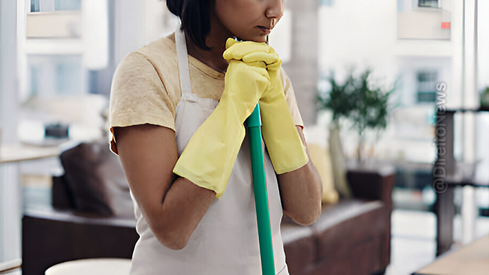 faxineira indenizada dispensada antecedentes criminais