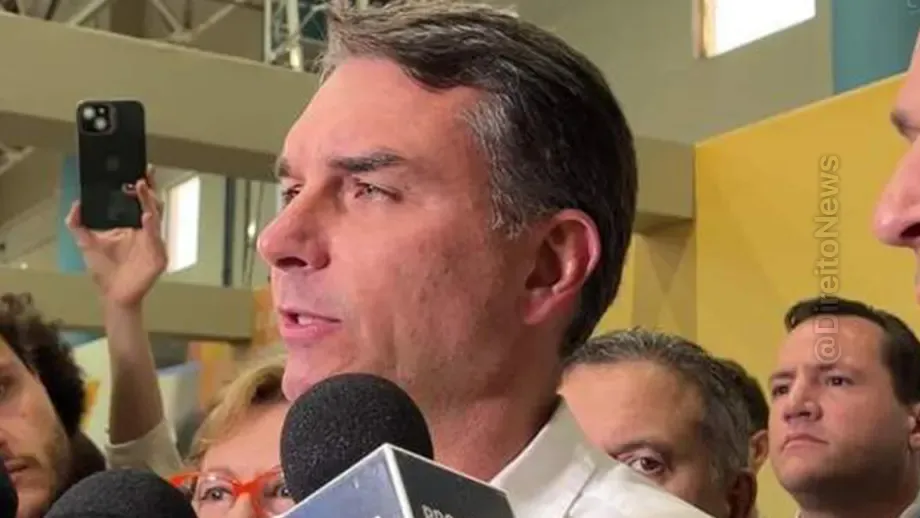 pre campanha rs flavio bolsonaro defende nova reforma tributaria impeachment ministros stf