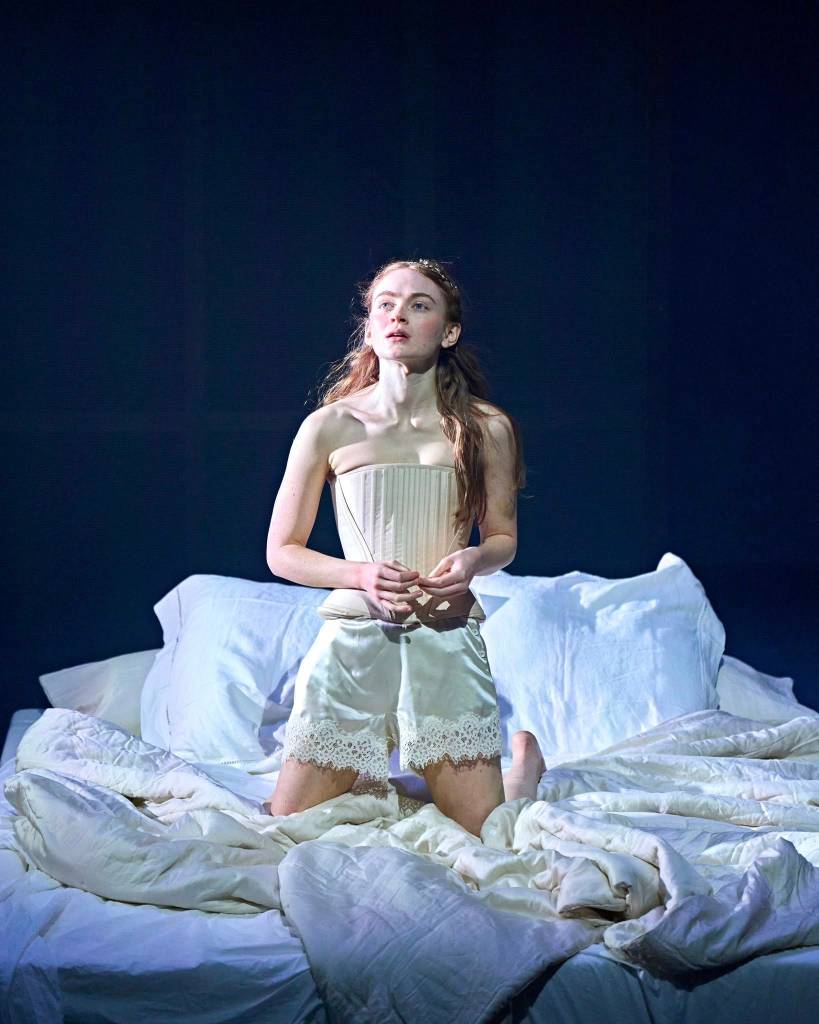 romeo-juliet-sadie-sink