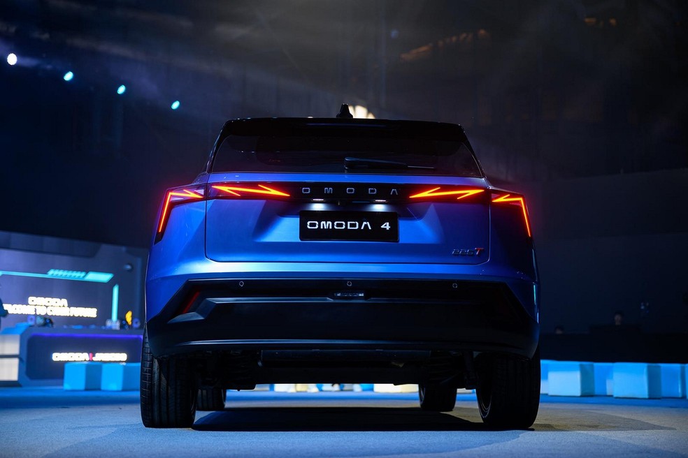 Omoda 4