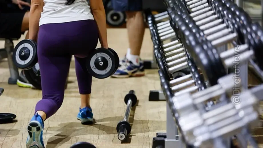 comissao aprova restricao homens condenados agredir mulheres academias