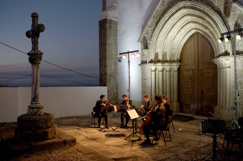 Apresentação ao ar livre do FIMM Marvão