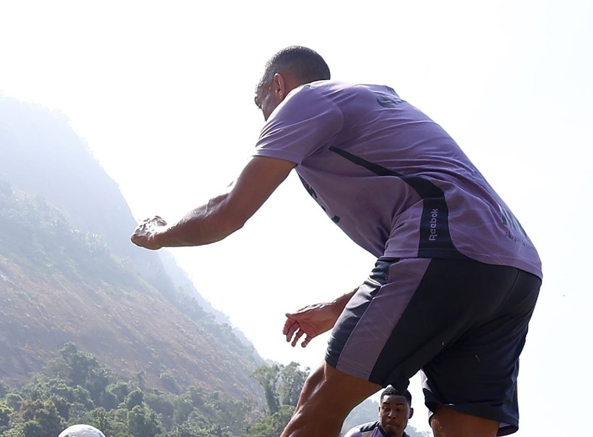 Botafogo x Remo: onde assistir, escalações e tudo sobre o duelo da 14ª rodada do Brasileirão. Imagem: Vitor Silva/BFR