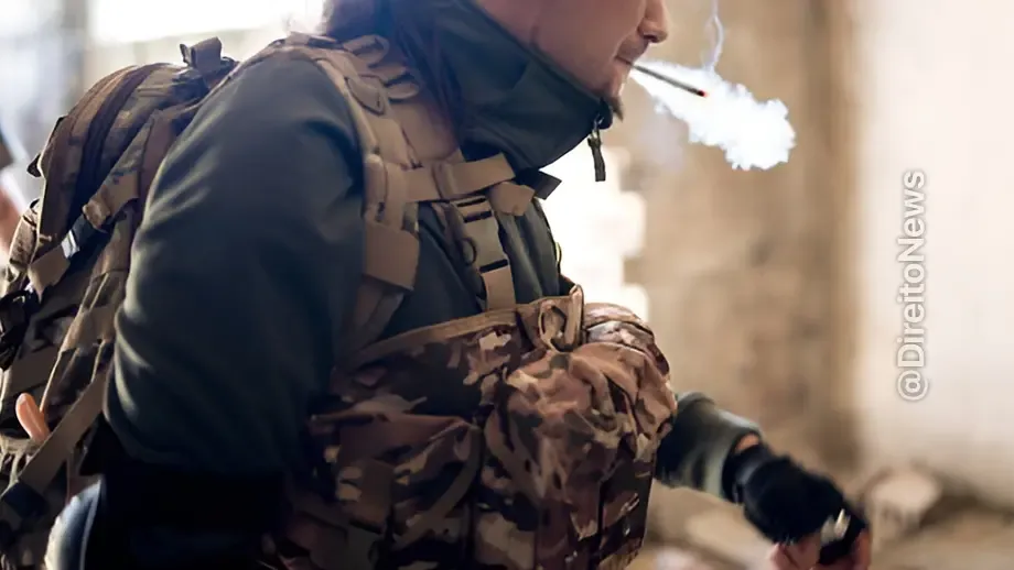 juiz proibe exsoldado exercito pego fumando maconha quartel ir bares prostibulos