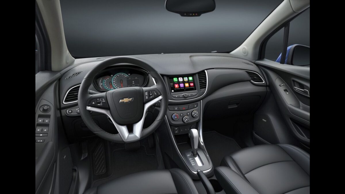 chevrolet-sonic-2017-ganha-novo-visual-e-mais-tecnologia-veja-fotos-1 Chevrolet Sonic