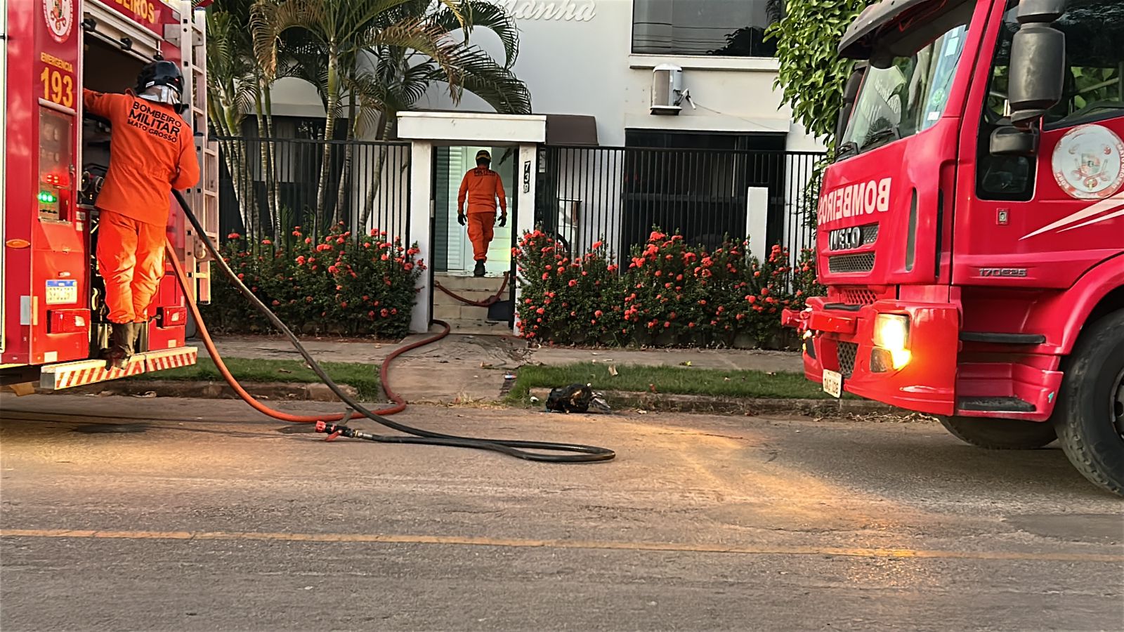 whatsapp-image-2026-06-03-at-19-06-46-141x250-1 Incêndio em máquina de lavar mobiliza Corpo de Bombeiros em apartamento no Bairro Bandeirantes