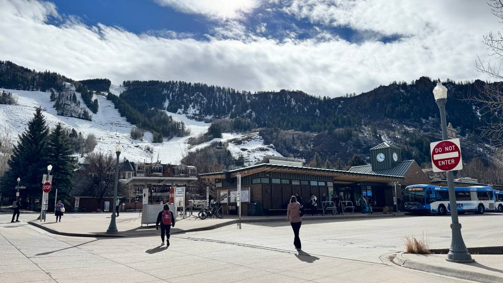 Estação de ônibus, Aspen, Colorado, Estados Unidos