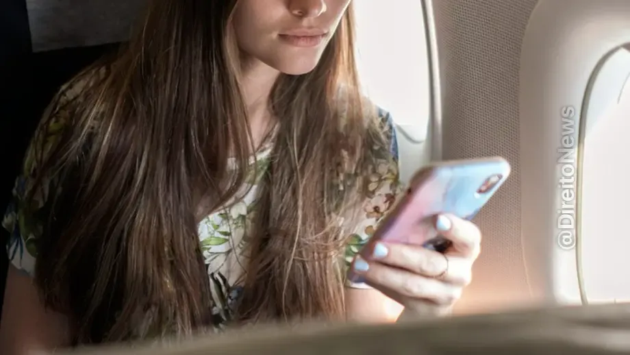 companhia aerea nao responde celular perdido durante voo decide juiz