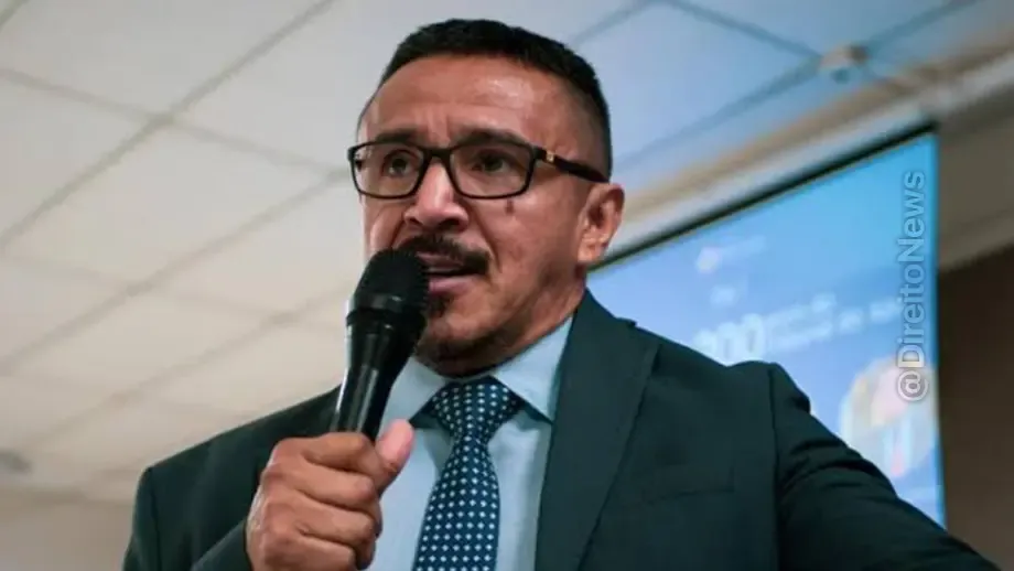 promotor vira reu chamar advogada cadela durante julgamento