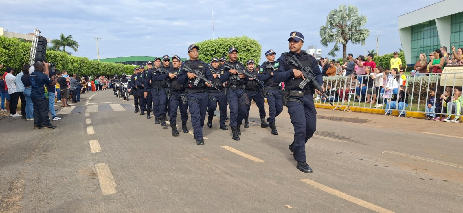 desfile-de-7-de-setembro-reune-luverdenses-e-transforma-celebracao-em-reflexao-sobre-cidadania-53 Desfile de 7 de Setembro reúne luverdenses e transforma celebração em reflexão sobre cidadania (53)