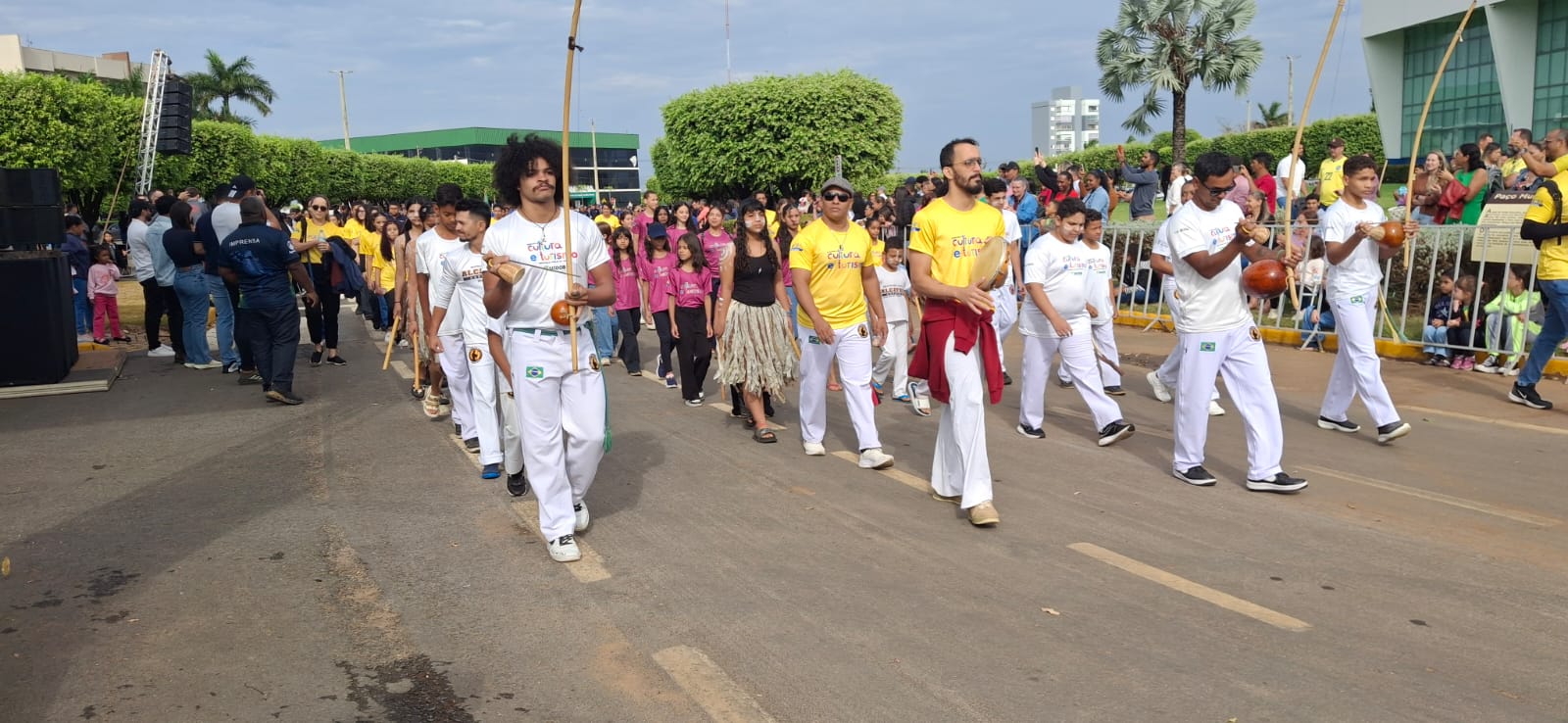desfile-de-7-de-setembro-reune-luverdenses-e-transforma-celebracao-em-reflexao-sobre-cidadania-37 Desfile de 7 de Setembro reúne luverdenses e transforma celebração em reflexão sobre cidadania (37)