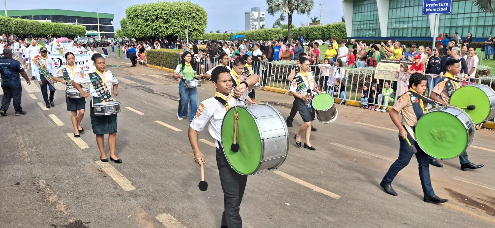 desfile-de-7-de-setembro-reune-luverdenses-e-transforma-celebracao-em-reflexao-sobre-cidadania-7 Desfile de 7 de Setembro reúne luverdenses e transforma celebração em reflexão sobre cidadania (7)