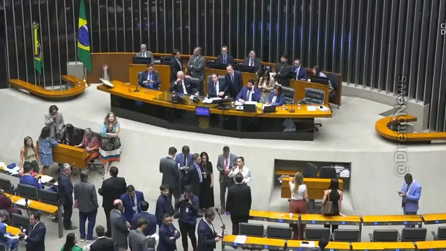 deputado estadual deputado federal senador fazem quanto ganham qual diferenca eles