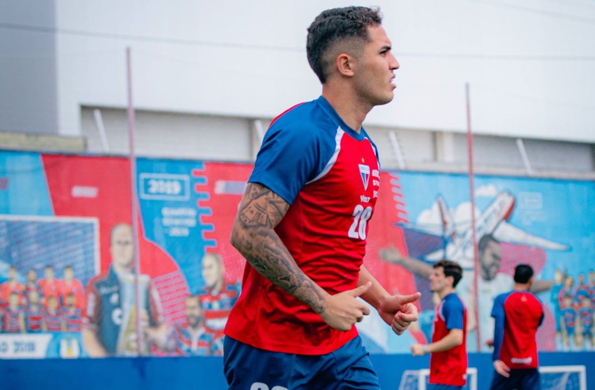 América-MG x Fortaleza: onde assistir e escalações da Série B. Imagem: Leonardo Moreira/FEC