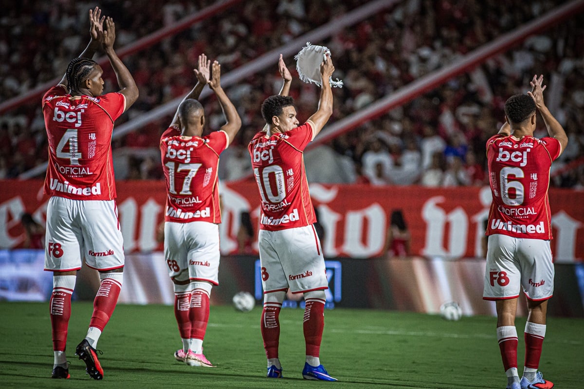 Náutico x Vila Nova: onde assistir, escalações e tudo sobre o jogo da Série B. Imagem: Roberto Corrêa / Vila Nova F.C.