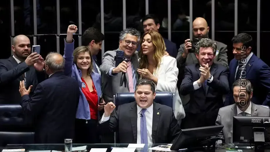 Senado aprova PEC do fim da escala 6x1 e trabalhador terá dois dias de folga por semana